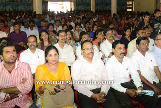 Youth urged to evince interest in taking up govt jobs 1